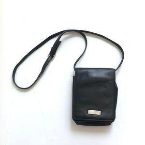 HUSH PUPPIES Crossbody Bag Black Leather Small Casual Pockets Card Phone Holder